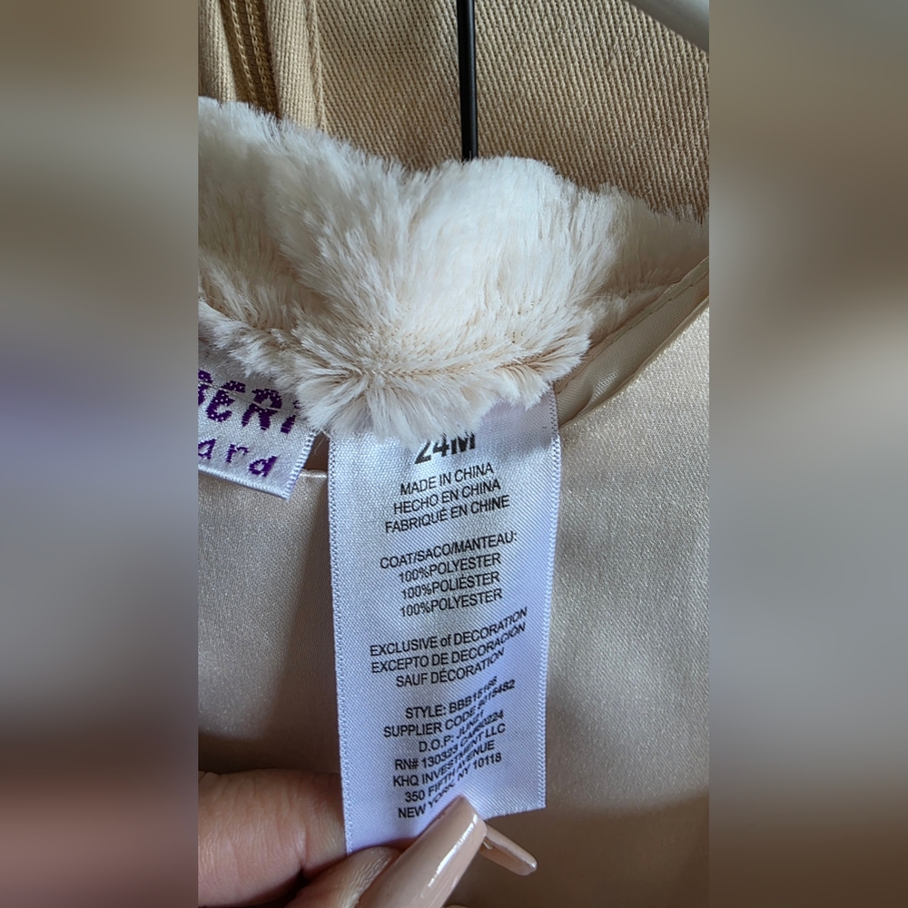 Adorable White Faux Fur Baby Coat & Dress Size 24 Months - Picture 7 of 10